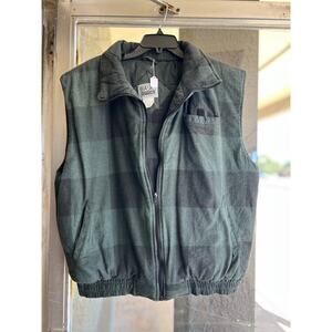 Vintage 1990’s Basic Edition plaid puffer vest size L